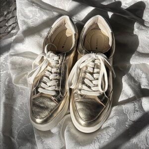 Like New Birdies Gold Women's Sneakers sz 8.5